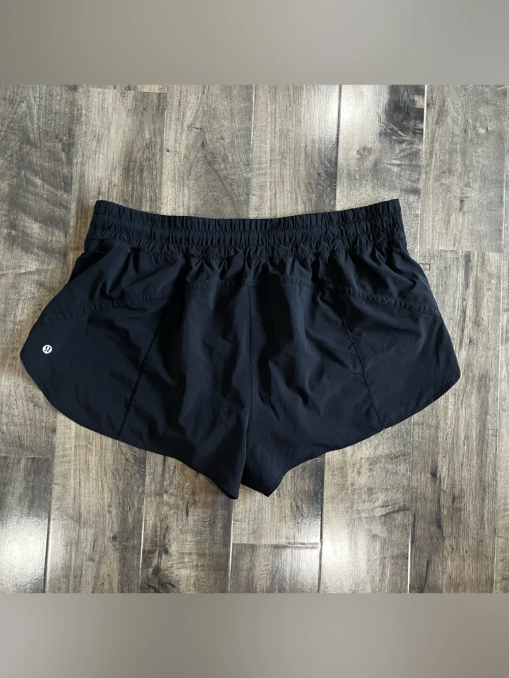 Lululemon Track That Black Running Shorts Womens 18 Elastic Waist Zipper Pocket